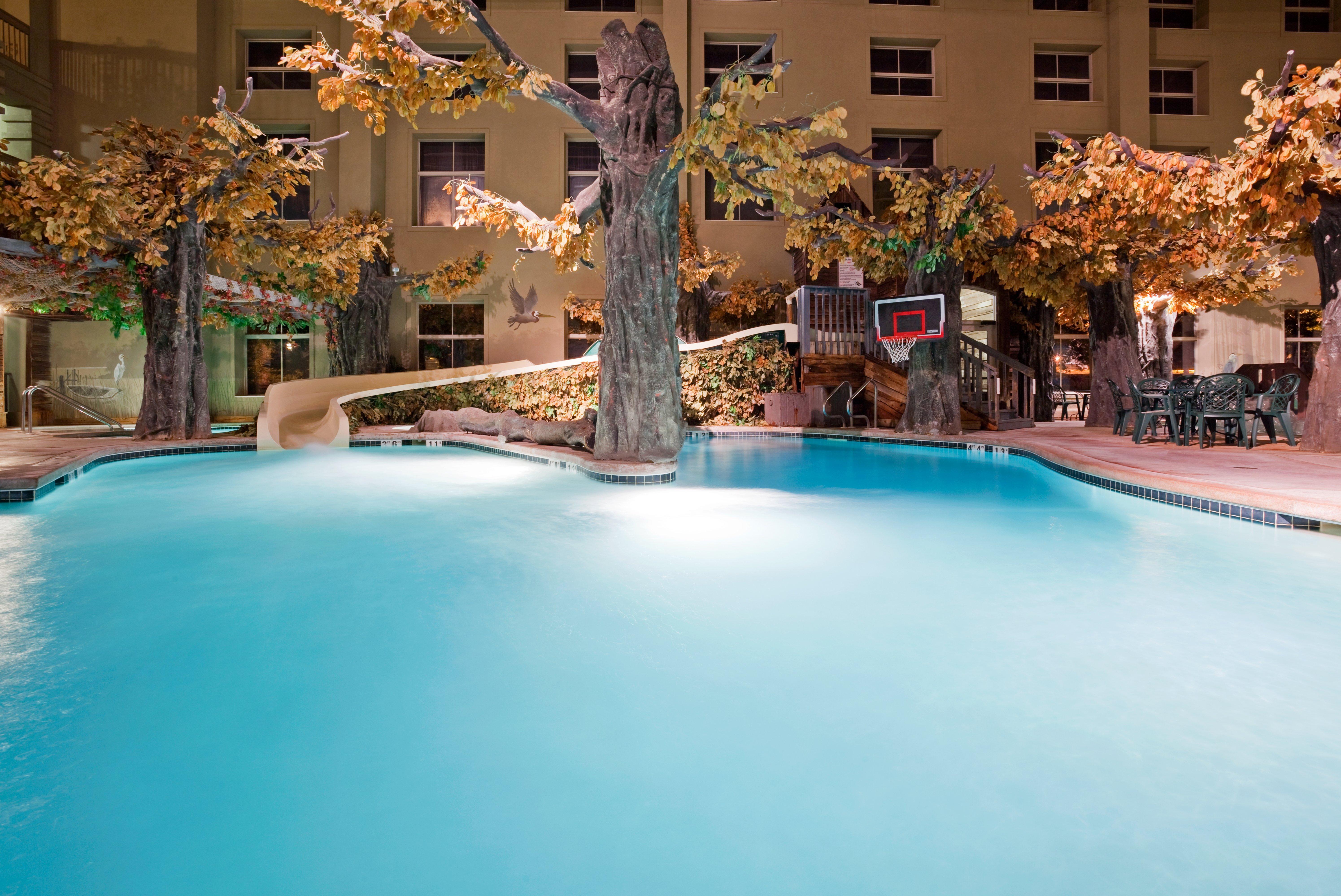 Holiday Inn Hotel & Suites Madison West - Middleton By Ihg Extérieur photo