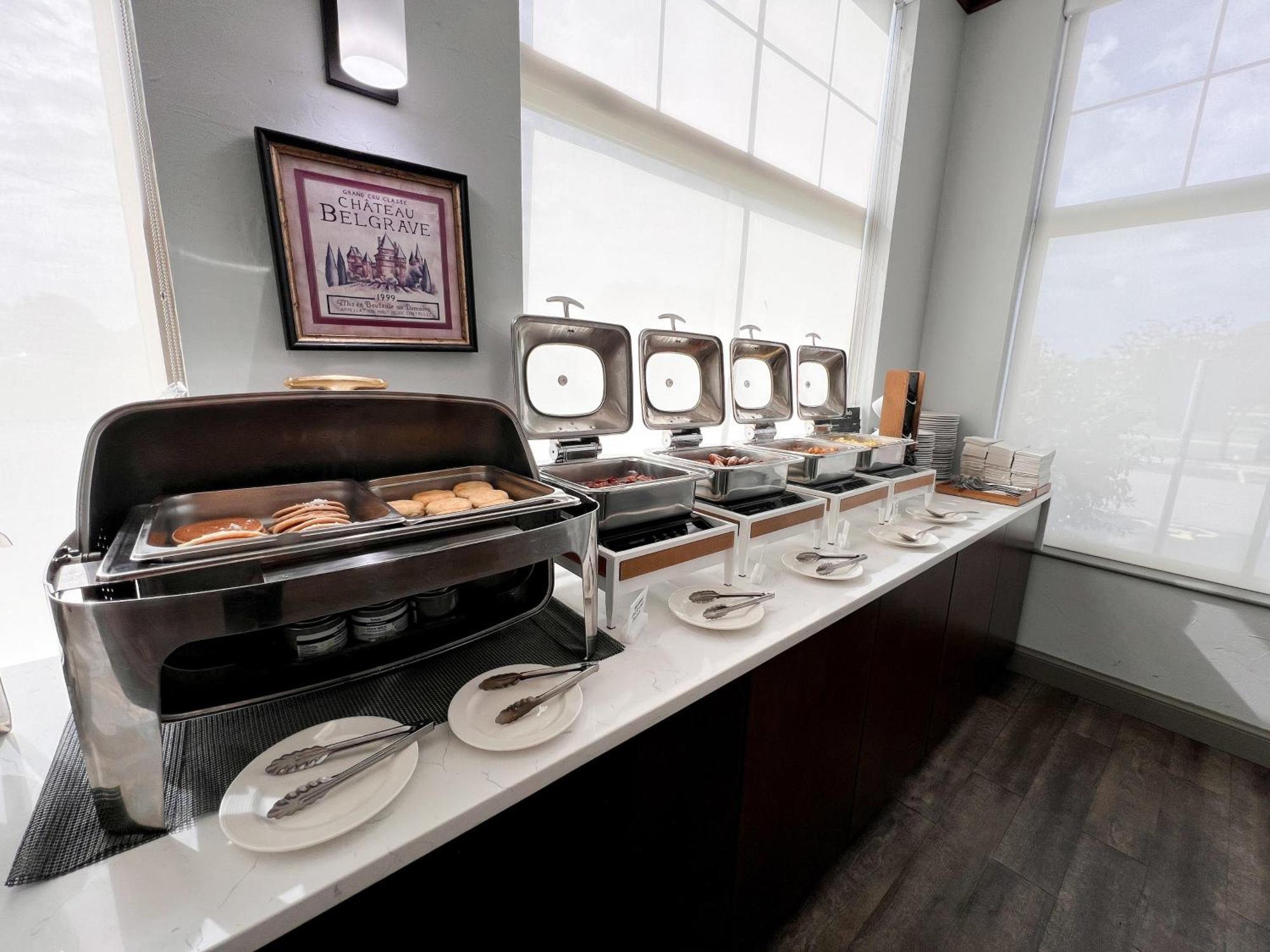 Holiday Inn Hotel & Suites Madison West - Middleton By Ihg Extérieur photo