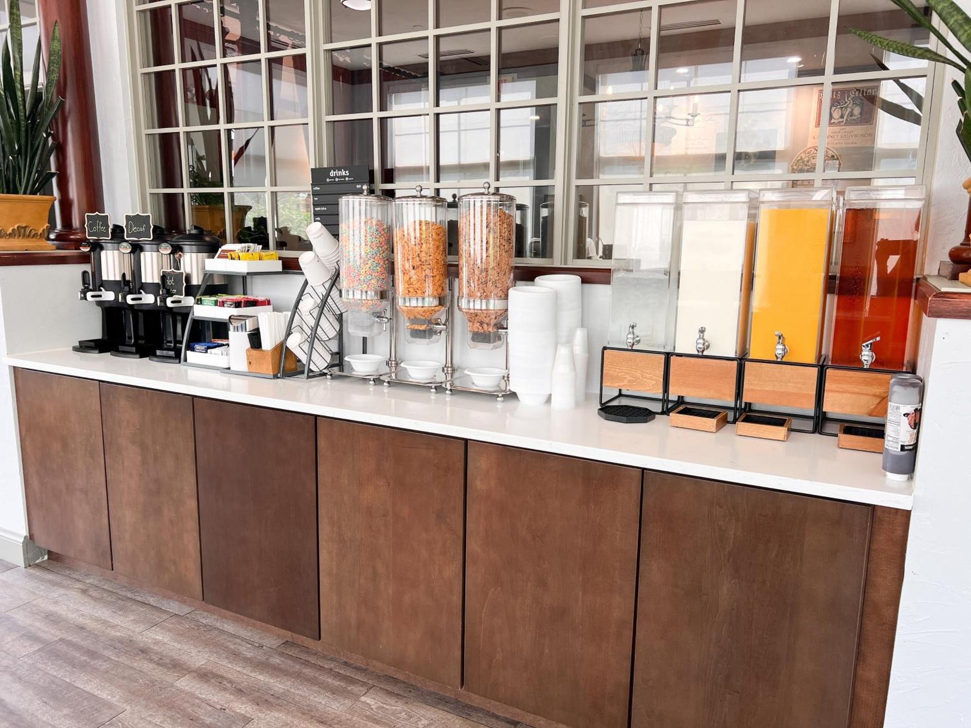 Holiday Inn Hotel & Suites Madison West - Middleton By Ihg Extérieur photo