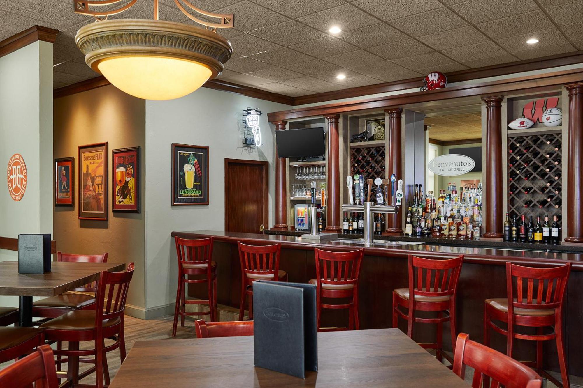 Holiday Inn Hotel & Suites Madison West - Middleton By Ihg Extérieur photo